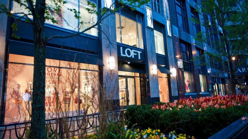 Loft Dedicates Floor Petites New Chicago Store