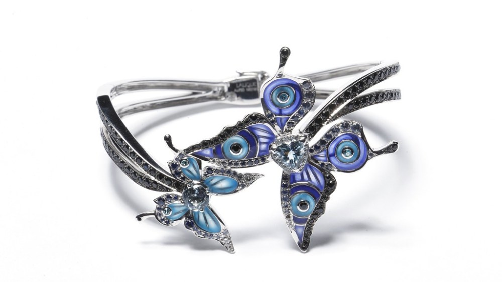 Lalique Looks the Air Fine Jewelry