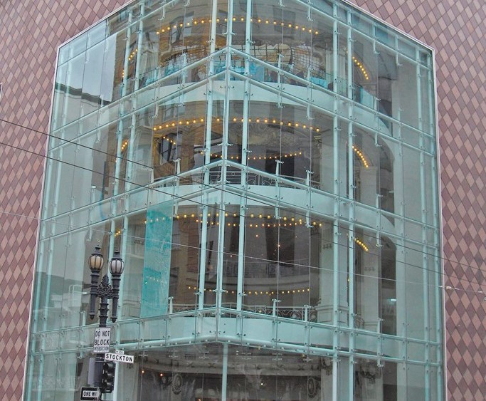 Neiman Marcus Files IPO