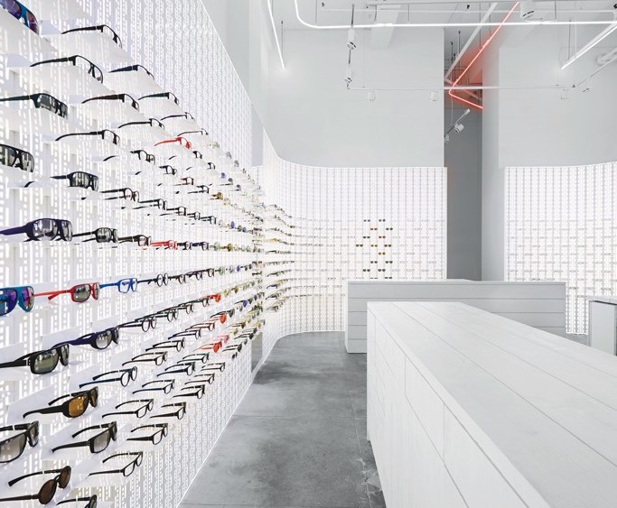 Innovative Eyewear Draws Attention Berlin