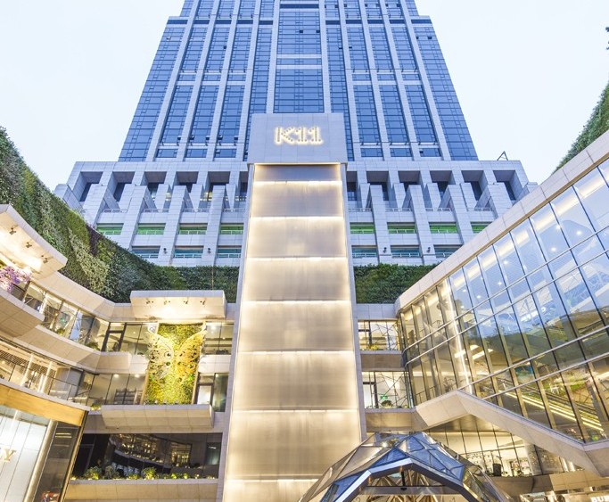 China Makes Way Art Malls