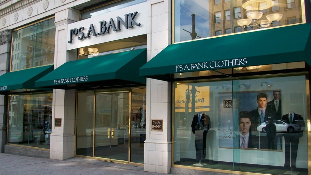Men's Wearhouse Investors Don't Like The Way Sales Look - Guaranteed