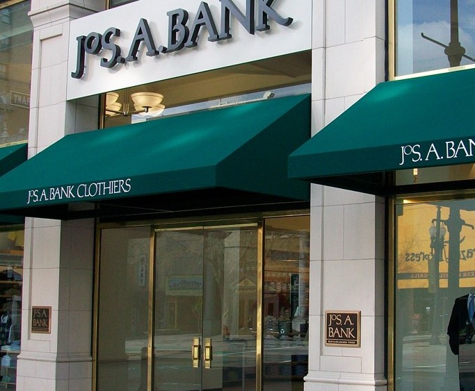 Men’s Wearhouse Stock Falls on Jos. A. Bank Troubles