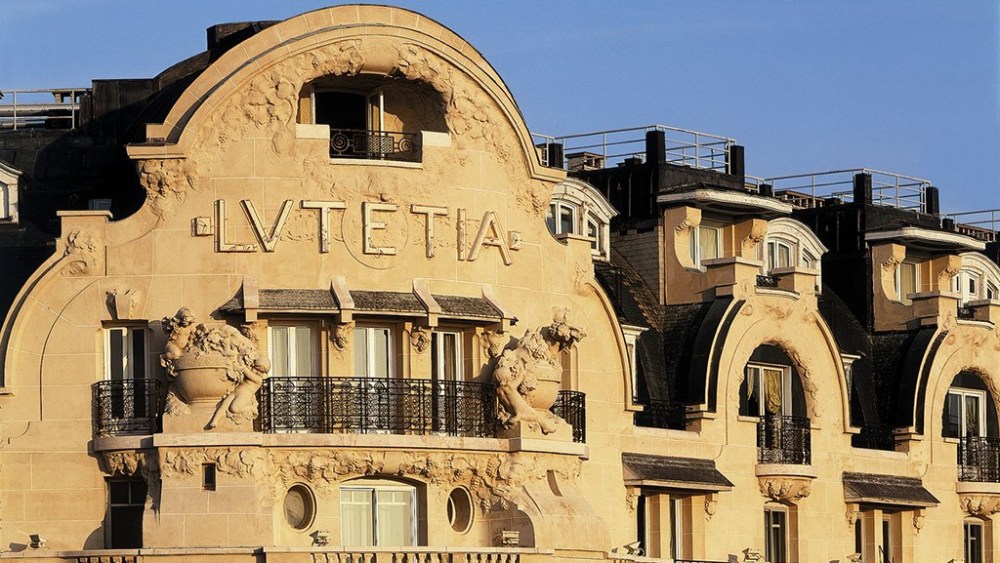 Hôtel Lutetia Taking Goods Auction Paris