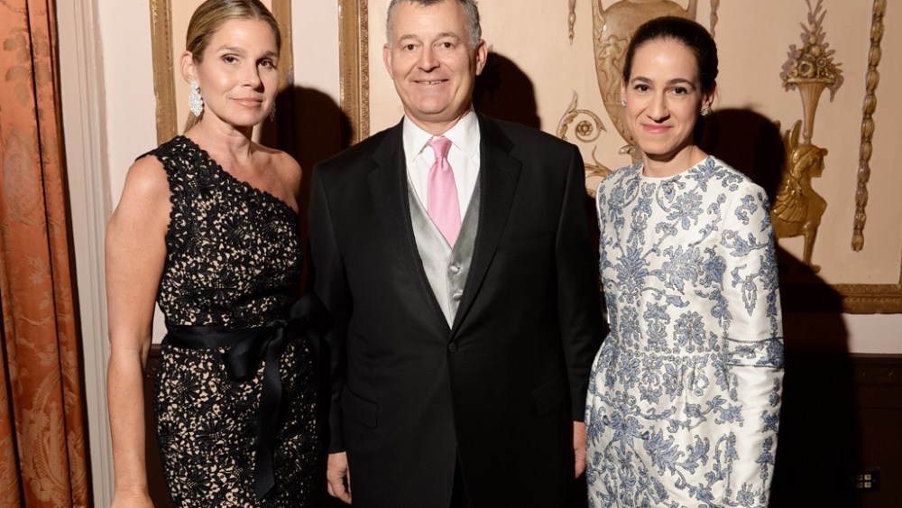 BCRF Hosts Annual Hot Pink Party