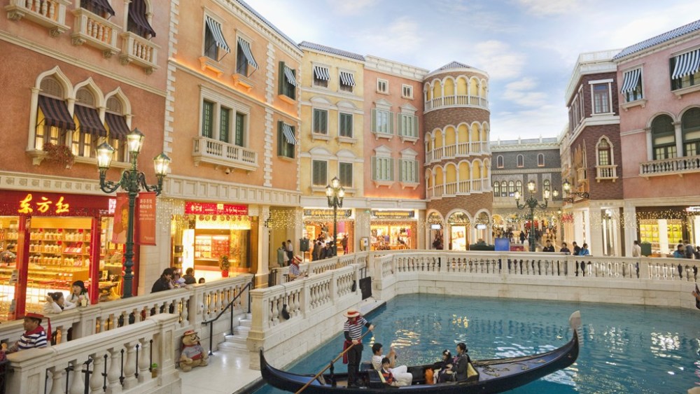 Placing Big Bet on Macau