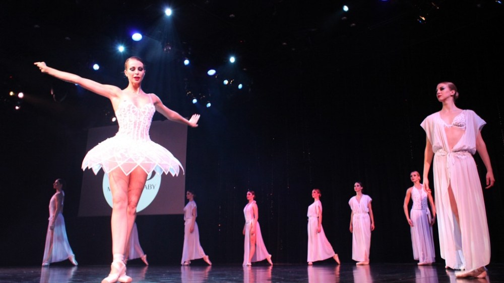Maison Lejaby Stages Lido Mega Show
