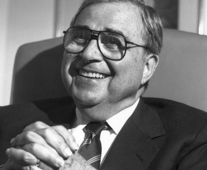 Retail Giant Ed Finkelstein Dies 89