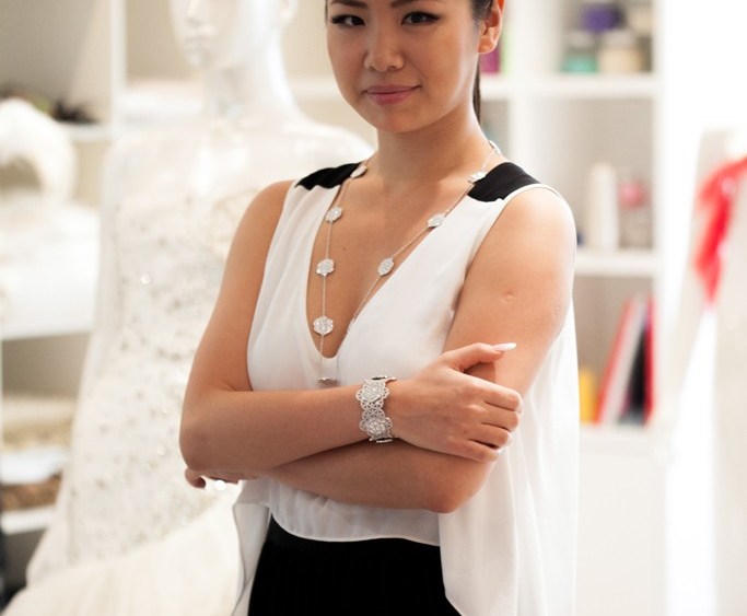 Ye Mingzi's 'Flower of Life Ceremonial Show' Bows Beijing