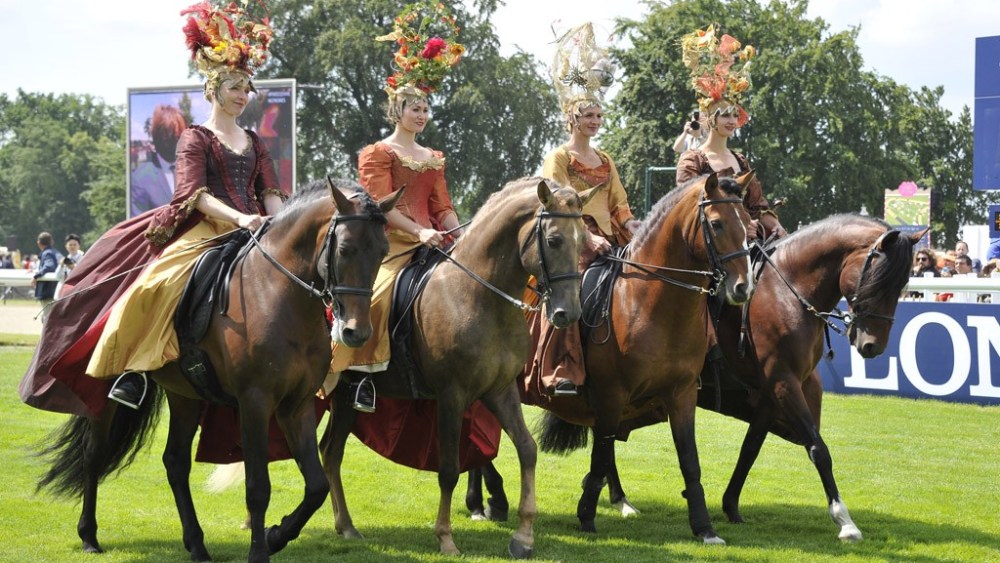 They Are Wearing: Prix de Diane Longines