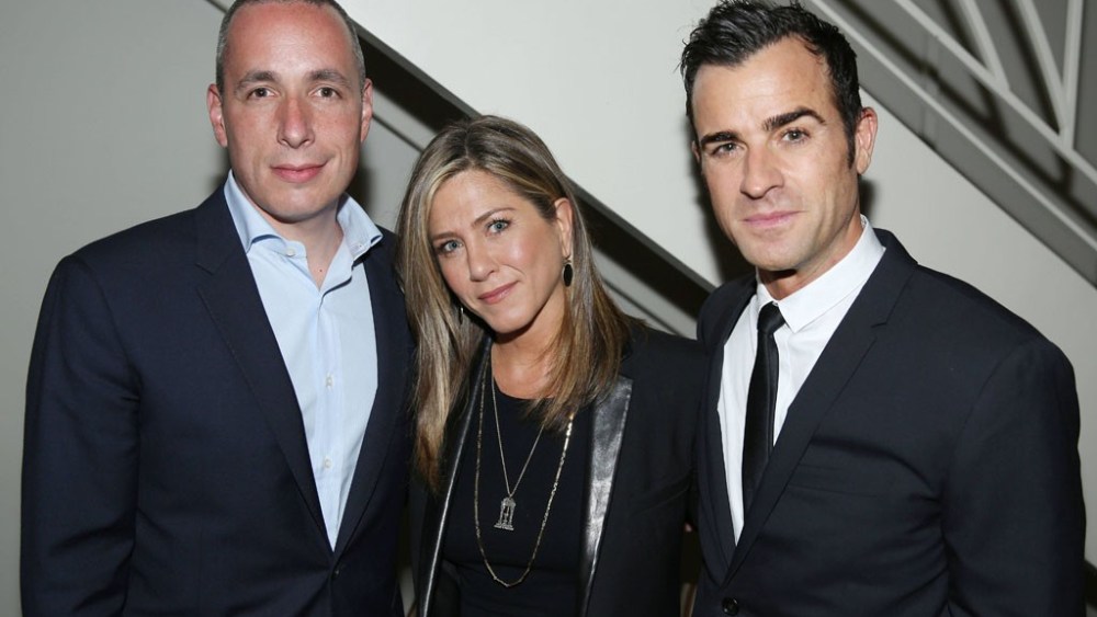 Details Toasts Justin Theroux Cover