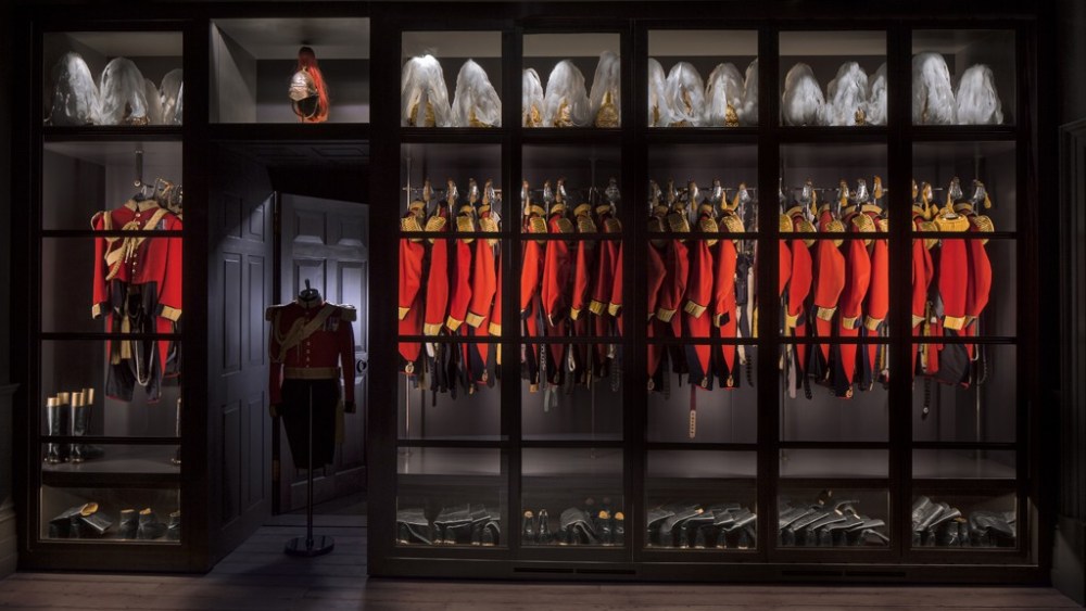 Gieves & Hawkes Expands Wholesale