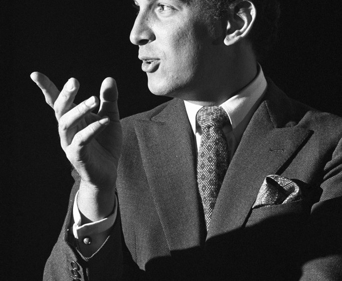 Oscar de la Renta: American Master