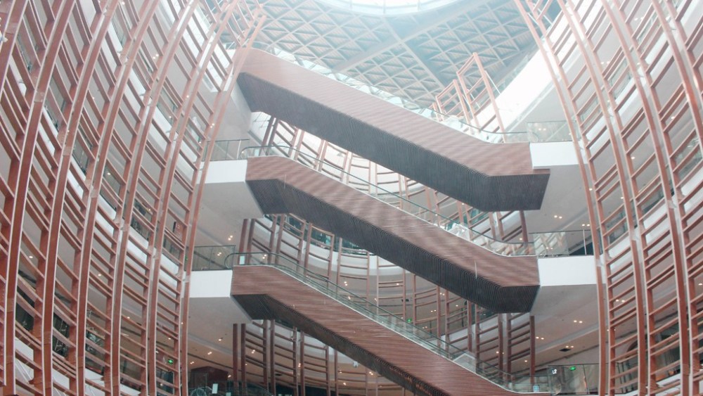 China's Outlet Mall Sector Thriving