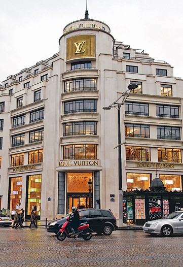 Richemont, LVMH Top List of Biggest Fashion Firms by Market Cap