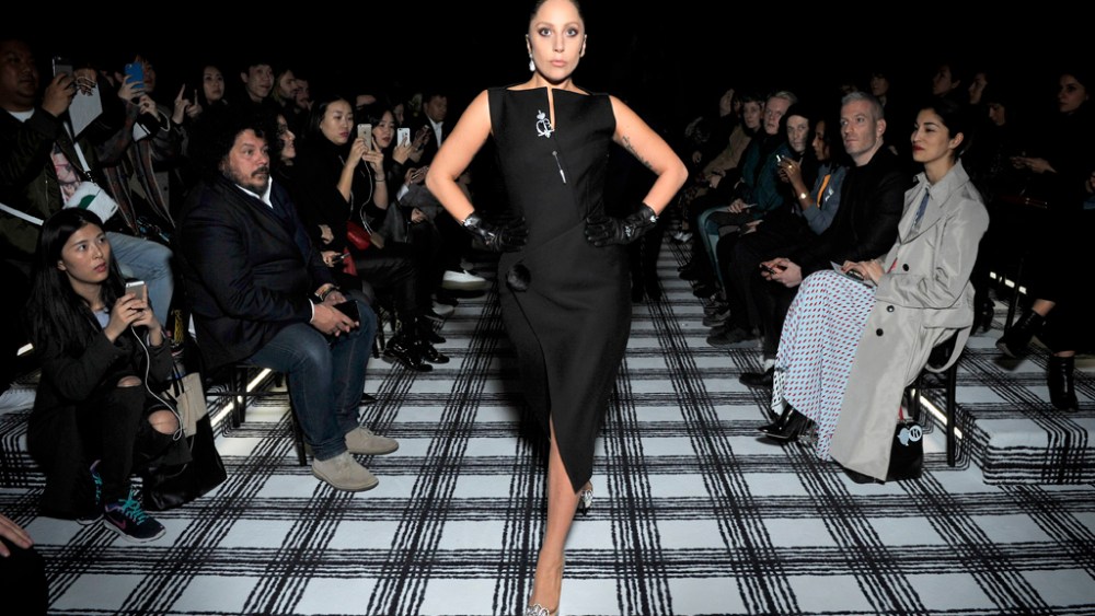 Front Row Balenciaga Fall 2015