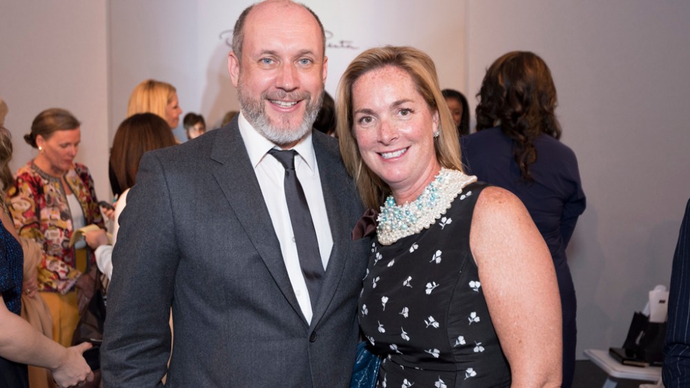 Oscar de la Renta Partners with Saks, A Better Chicago