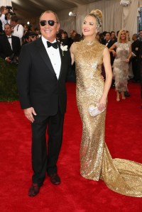 Kate Hudson in Michael Kors with the designer