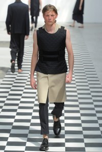22/4 Hommes Men's RTW Spring 2016