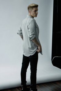 Justin Bieber in Calvin Kelin.