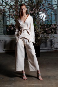 Donna Karan Resort 2016