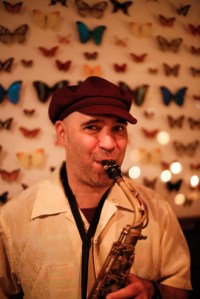 longchamp saxophone