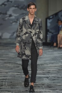 Neil Barrett Men's RTW Spring 2016
