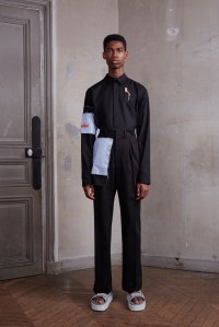 Off-White Men's RTW Spring 2016