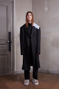 Off-White Men's RTW Spring 2016