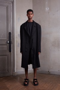 Off-White Men's RTW Spring 2016