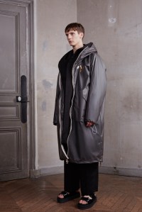 Off-White Men's RTW Spring 2016