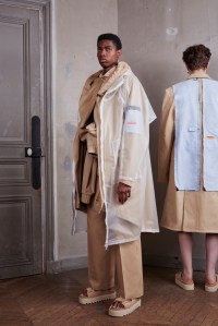 Off-White Men's RTW Spring 2016