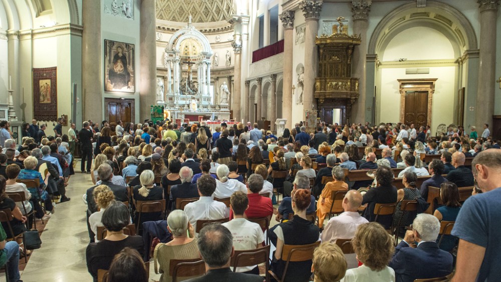 Elio Fiorucci Funeral Attracts Scores in Milan