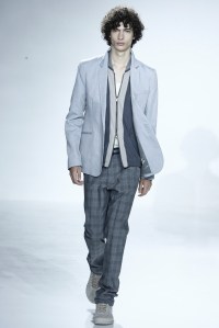 A look from Richard Chai Men's RTW Spring 2016