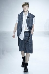 A look from Richard Chai Men's RTW Spring 2016