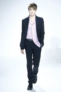 A look from Richard Chai Men's RTW Spring 2016