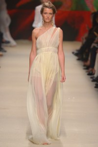 Alberta Ferretti RTW Spring 2016