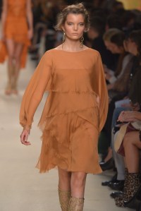 Alberta Ferretti RTW Spring 2016