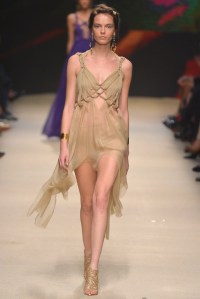 Alberta Ferretti RTW Spring 2016