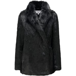 A look from Carine Roitfeld's collection for Uniqlo.