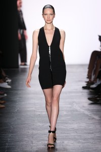 Carmen Marc Valvo RTW Spring 2016