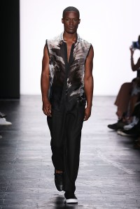 Carmen Marc Valvo RTW Spring 2016