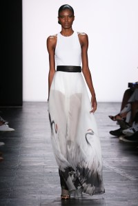 Carmen Marc Valvo RTW Spring 2016