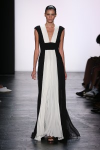 Carmen Marc Valvo RTW Spring 2016