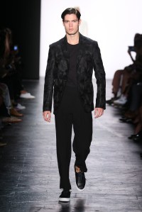 Carmen Marc Valvo RTW Spring 2016