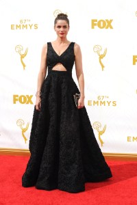 Amanda Peet 2015 Emmy Awards