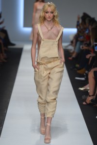 Ermanno Scervino RTW Spring 2016