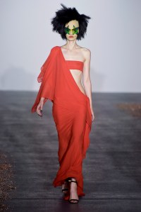 Gareth Pugh RTW Spring 2016
