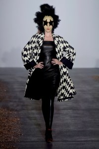 Gareth Pugh RTW Spring 2016