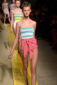 I’m Isola Marras RTW Spring 2016